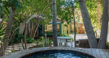 Inside RHCP Bassist Flea’s $7.995M Retreat in Malibu’s Original Celebrity Enclave ()