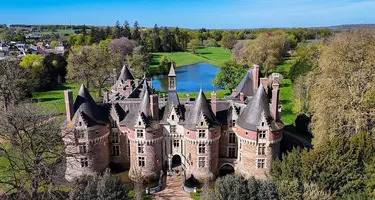 French Château Near Le Mans, Once Hosting Michael Jackson and Henry Ford, Hits the Market ()