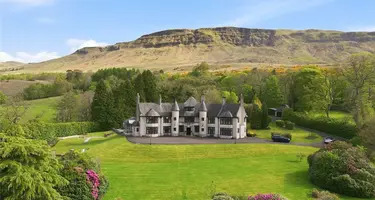 Inside Zuckerberg’s Castle Country: 10 Heritage Estates Redefining Old-World Living ()