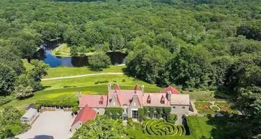 Sotheby’s International Realty on the East Coast: How Ten Brokerages Reach Buyers in 41 Countries ()